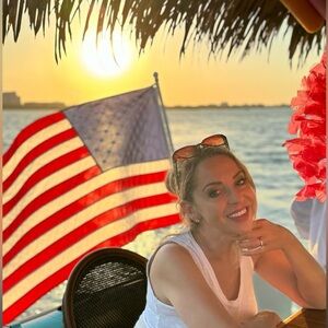 Meet your Posher, Tina